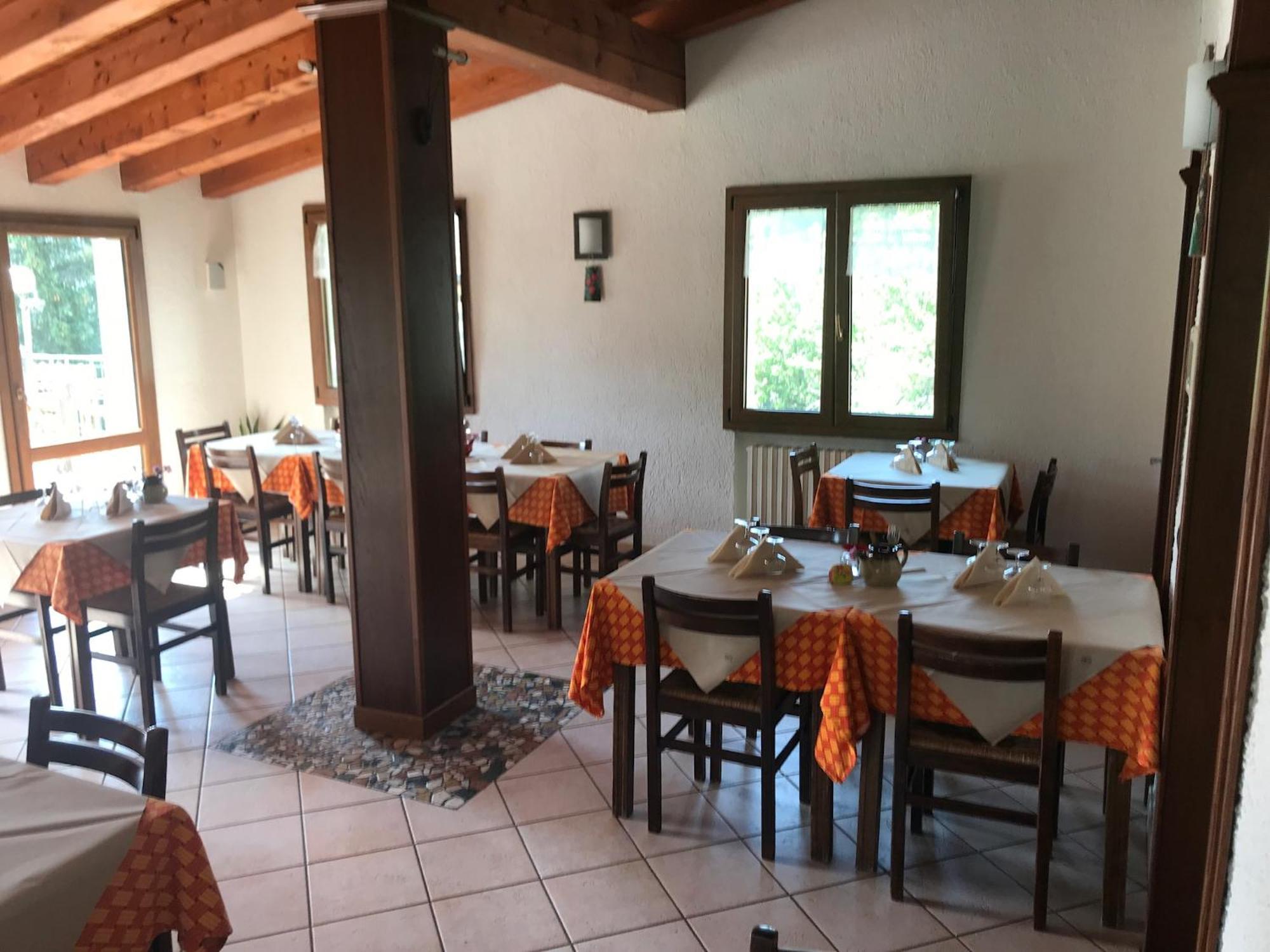 La Buca Delle Fate Ristorante Albergo Pievepelago Luaran gambar